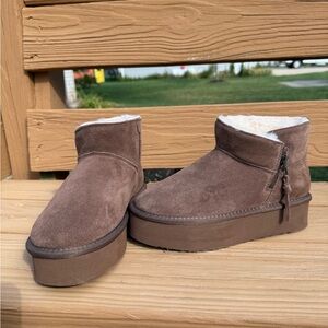 BearPaw Brown Suede Winter Boots